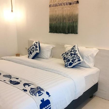 Little Mykonos Hotel Bandung Buitenkant foto