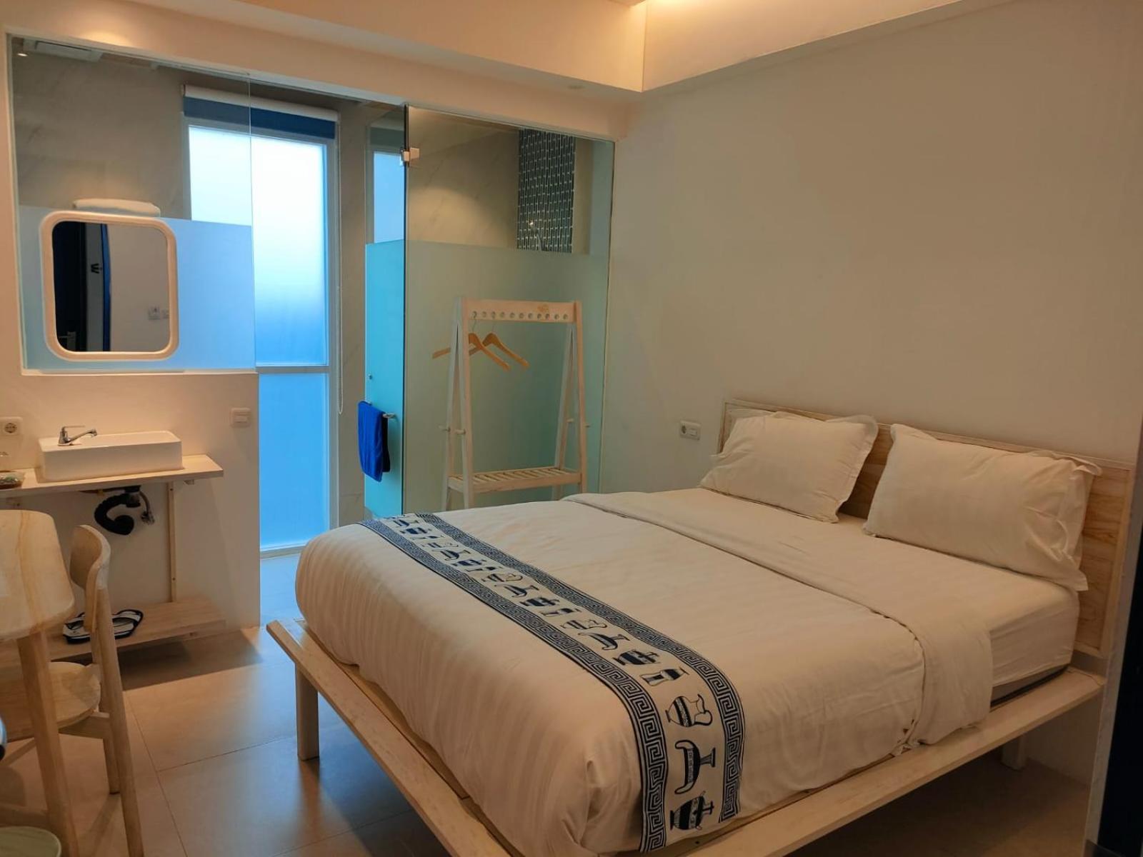Little Mykonos Hotel Bandung Buitenkant foto